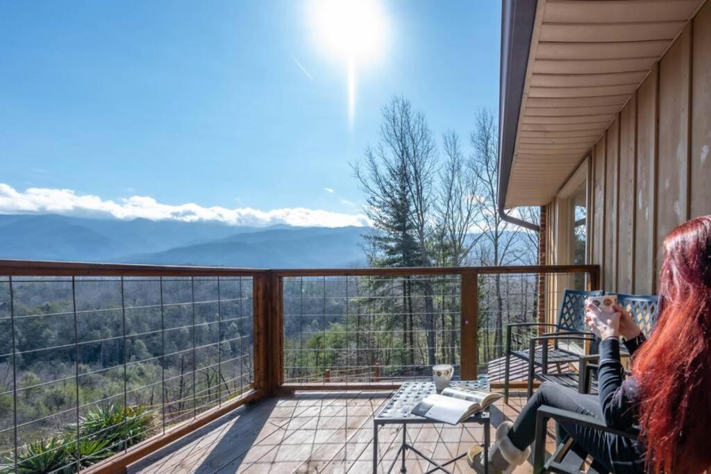 Happy Trails - Cobbly Nob Resort Home Gatlinburg Esterno foto