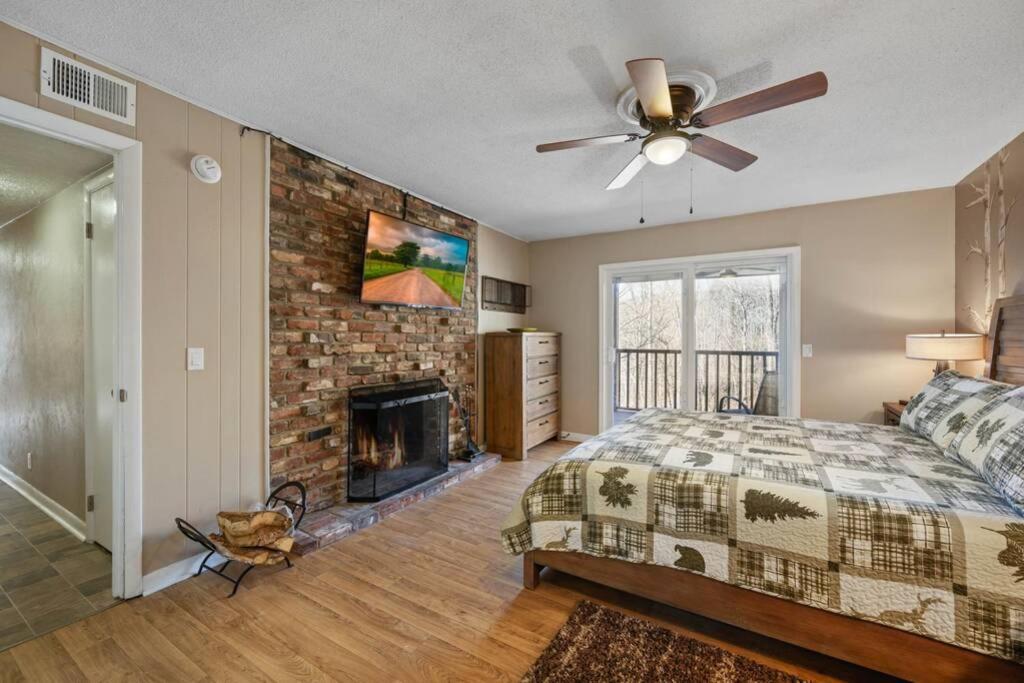 Happy Trails - Cobbly Nob Resort Home Gatlinburg Esterno foto