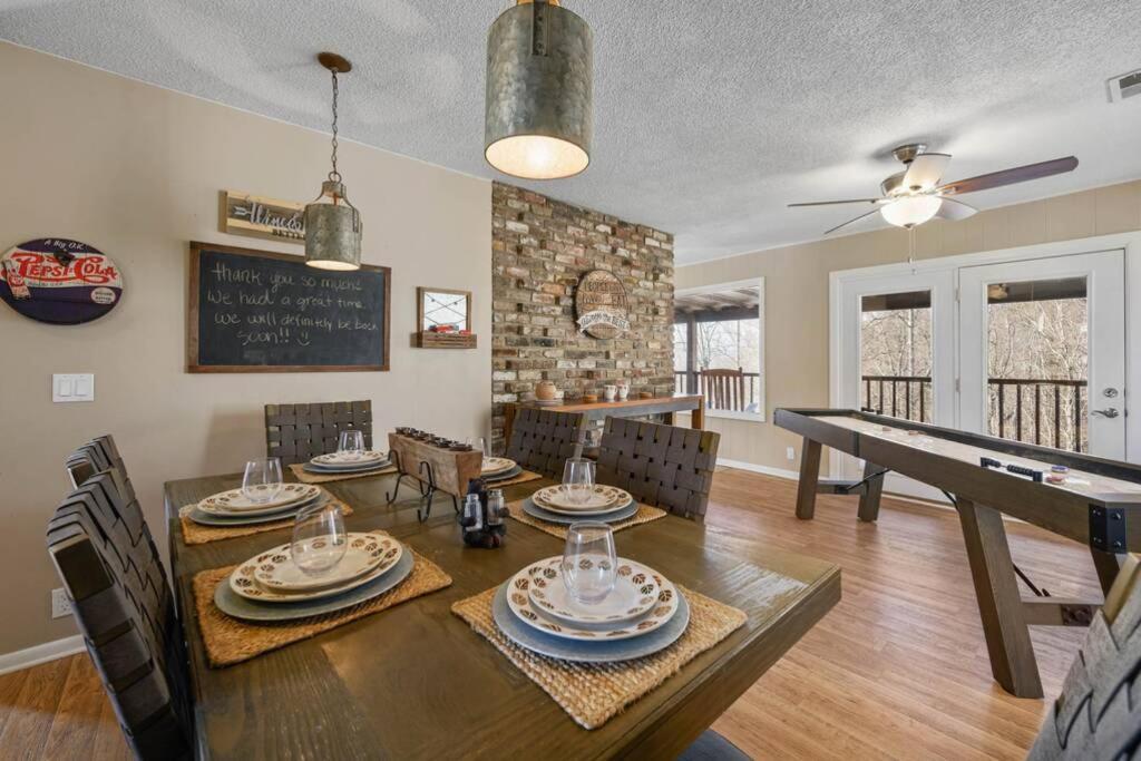 Happy Trails - Cobbly Nob Resort Home Gatlinburg Esterno foto