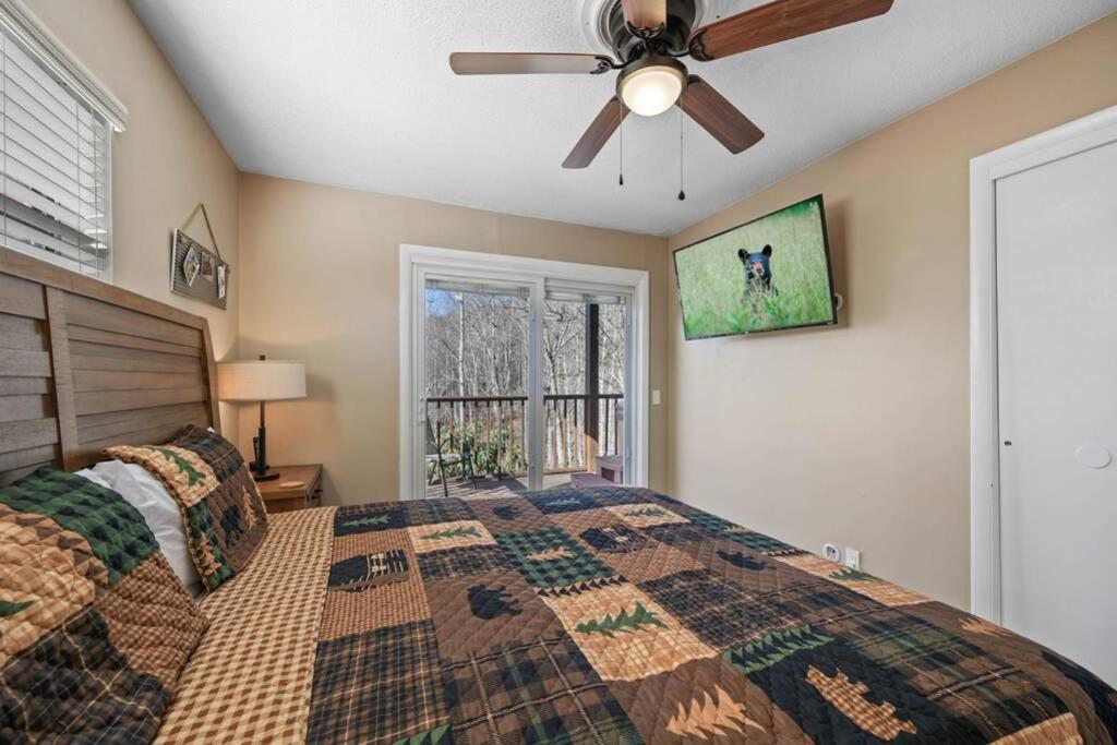 Happy Trails - Cobbly Nob Resort Home Gatlinburg Esterno foto
