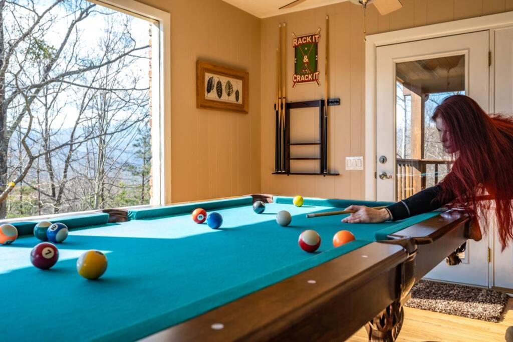 Happy Trails - Cobbly Nob Resort Home Gatlinburg Esterno foto