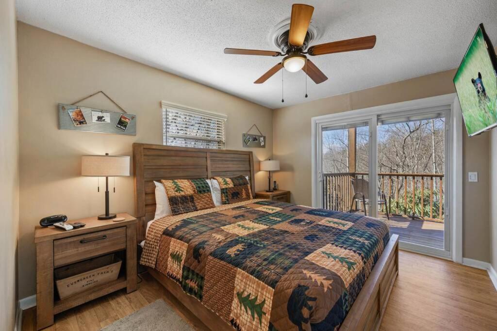 Happy Trails - Cobbly Nob Resort Home Gatlinburg Esterno foto